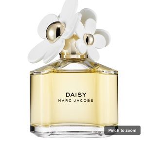 Daisy Marc Jacobs
